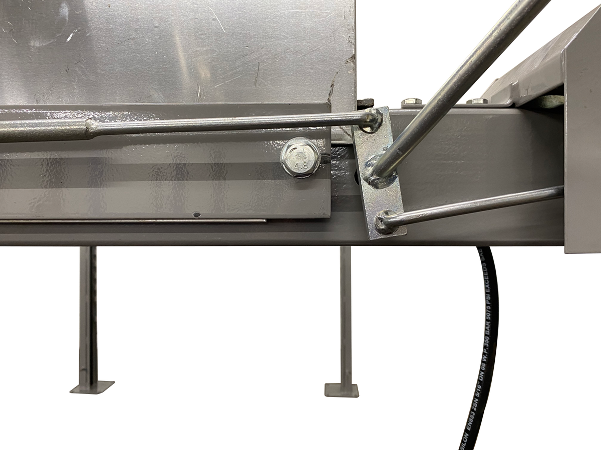 Triumph Classic 8,000lb Capacity Short Four Post Lift- NSS-8 CLASSIC